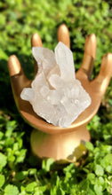 Load image into Gallery viewer, Raw Clear Quartz Cluster