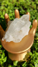 Load image into Gallery viewer, Raw Clear Quartz Cluster