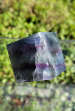 Load image into Gallery viewer, Fluorite Cube