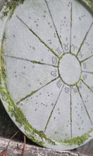 Load image into Gallery viewer, Stone Moss Astrology Wheel
