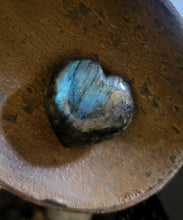 Load image into Gallery viewer, Labradorite Heart