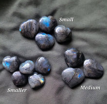 Load image into Gallery viewer, Labradorite Heart
