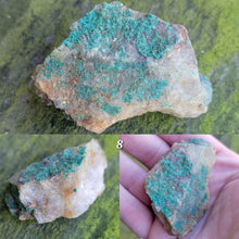 Load image into Gallery viewer, Malachite on Quartz