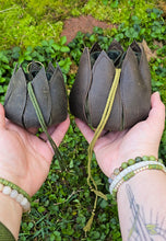 Load image into Gallery viewer, Leather Leaf Trinket Bag