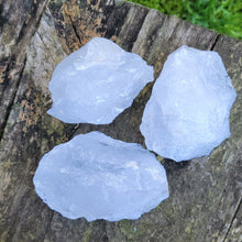 Load image into Gallery viewer, Large Rough Quartz