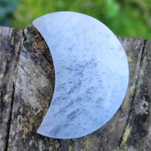 Load image into Gallery viewer, Selenite Moon Charging Plate