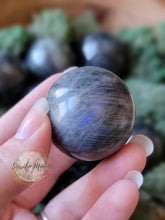 Load image into Gallery viewer, Labradorite Sphere