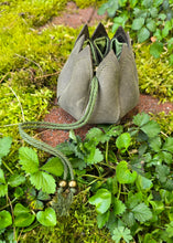 Load image into Gallery viewer, Small Leather Leaf Trinket Bag
