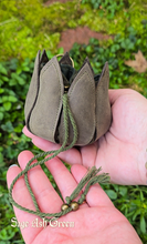 Load image into Gallery viewer, Small Leather Leaf Trinket Bag
