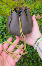 Load image into Gallery viewer, Leather Leaf Trinket Bag
